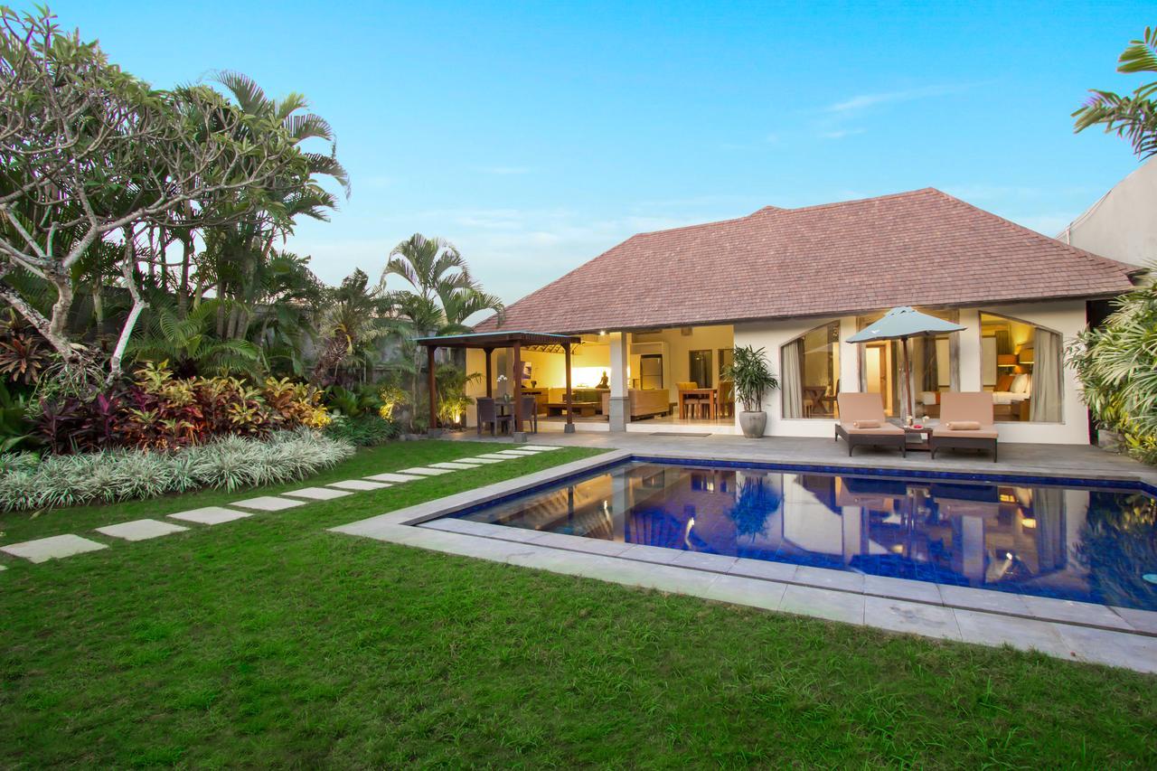 Serene Villas Seminyak Exterior foto